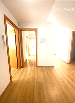 HOMreal. sk / Kancelárske priestory na prenájom v centre Trnavy s parkovaním. - fotografia 10