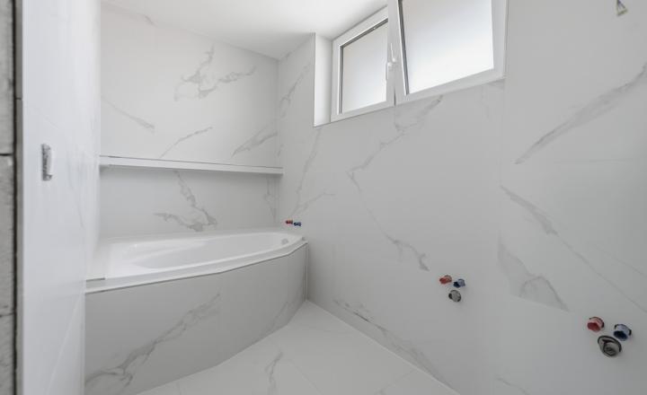 HOMreal.sk |  5 izbová novostavba s garážou v Ružindole pri Trnave – komfortné bývanie v pokojnej lokalite - fotografia 14