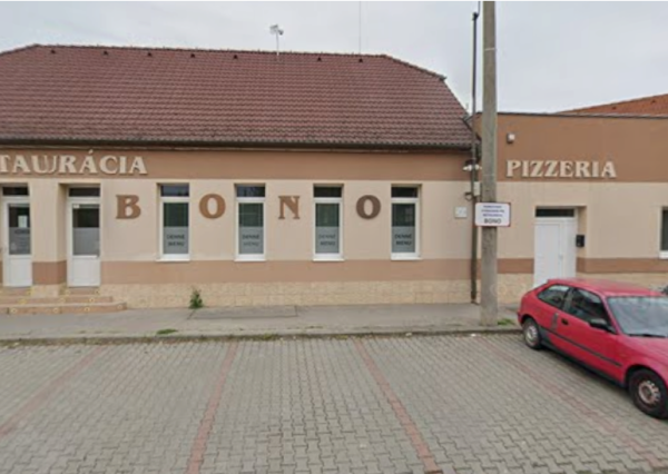 HOMreal.sk | Na predaj: zrekonštruovaná budova obchodu a služieb s 2-izbovým domom – ideálne spojenie podnikania a bývania